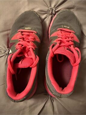 Nike Women’s Lunarfly 3 487751-016 gray pink lace up running shoes size 7. 7-11